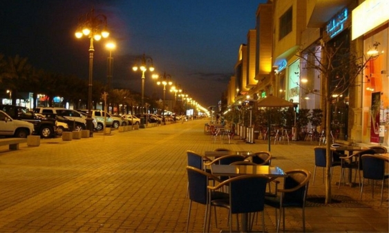 The Wanderer's Delight To Boulevard World and Tahlia Street